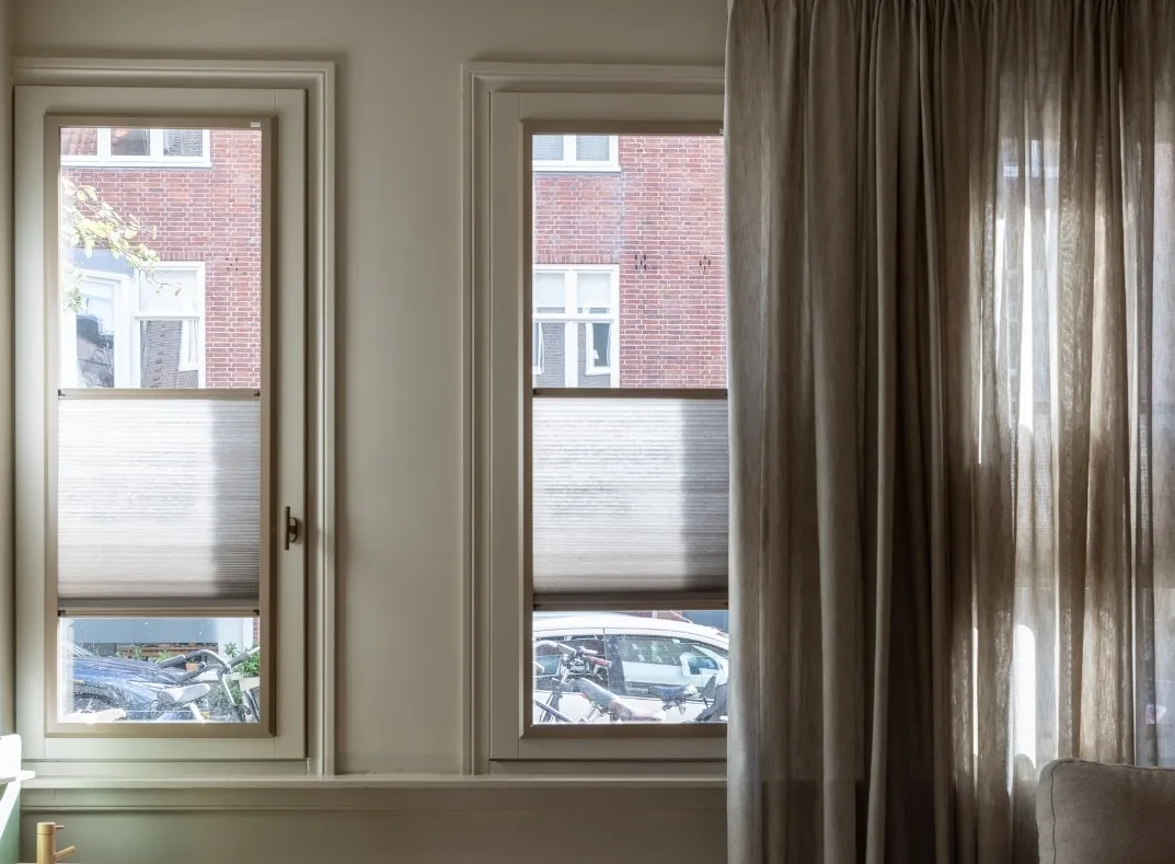 Plisségordijn in frame — type L/LS/N/M/O/P